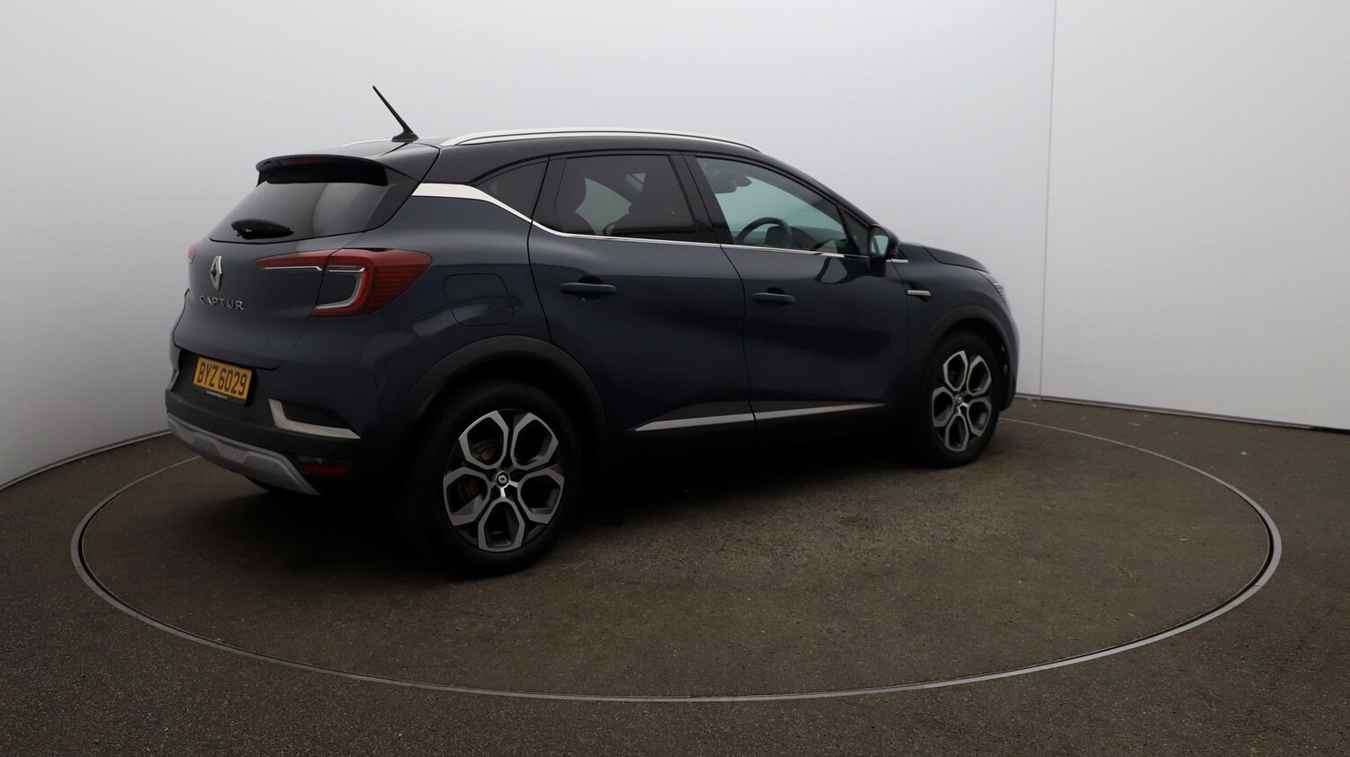 Used Renault Captur for sale - 76810173: Photo 44