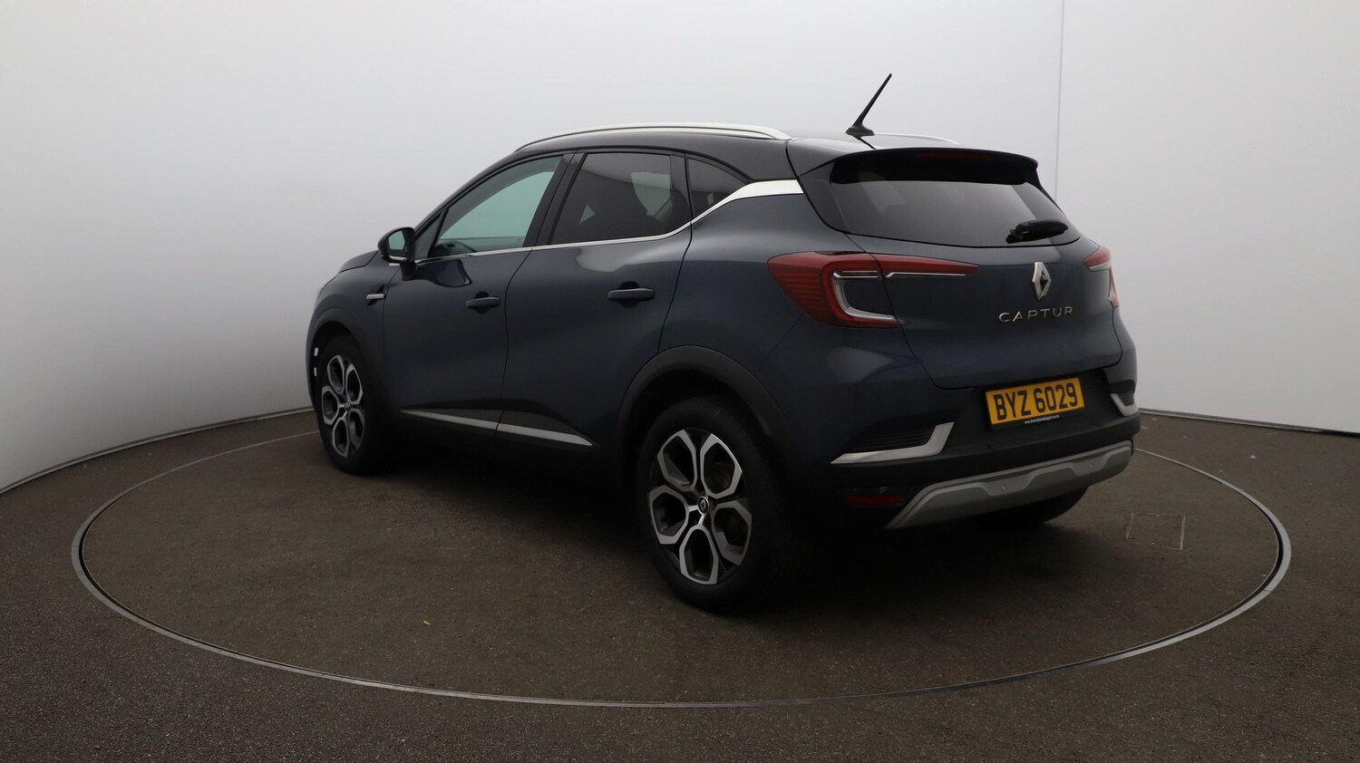 Used Renault Captur for sale - 76810173: Photo 53