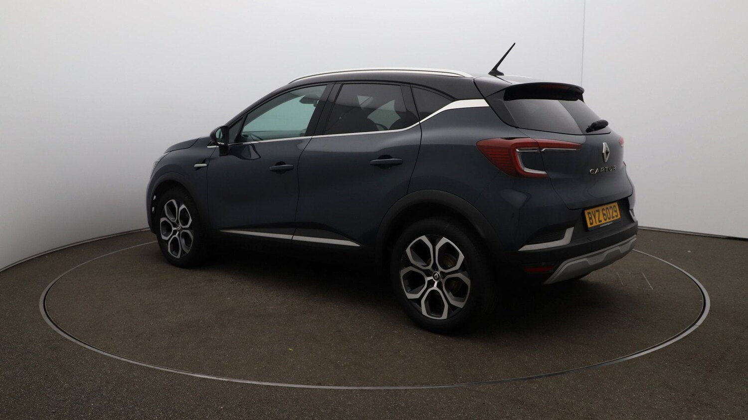 Used Renault Captur for sale - 76810173: Photo 54