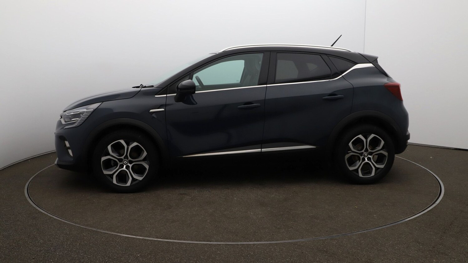 Used Renault Captur for sale - 76810173: Photo 56