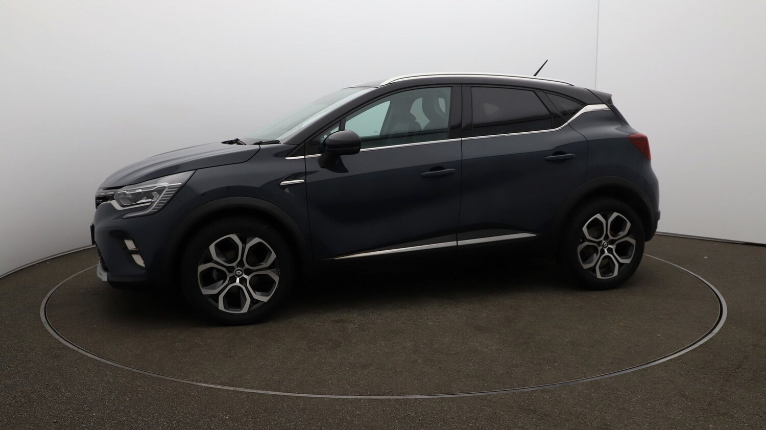 Used Renault Captur for sale - 76810173: Photo 57