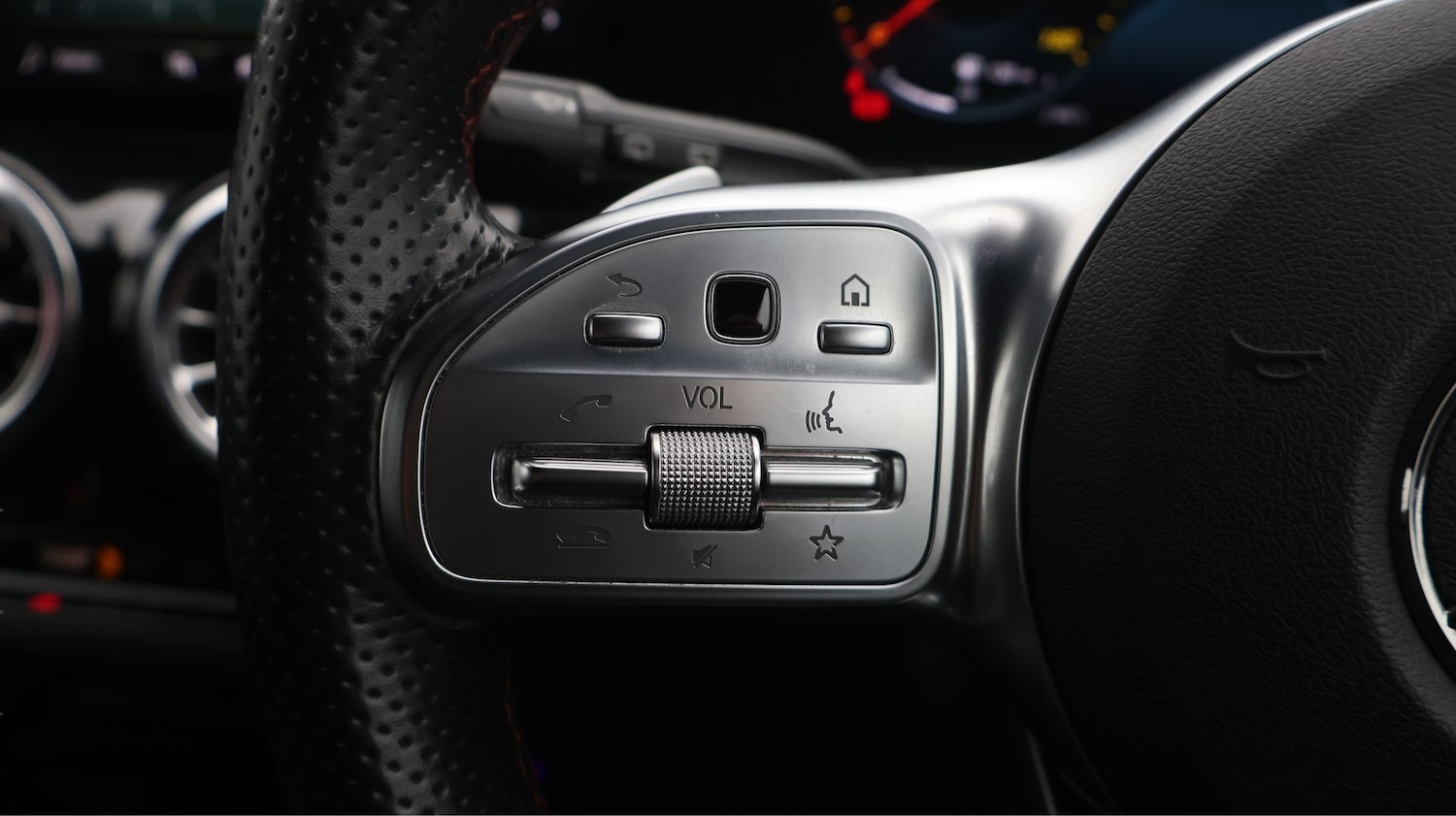 Used Mercedes-Benz GLA 2022 for sale - 77610560: Photo 25