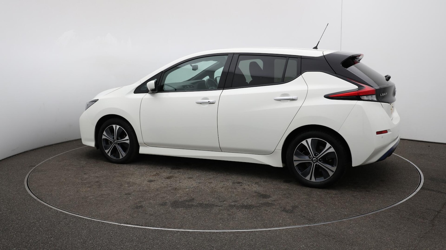 Used Nissan Leaf 2020 for sale - 76071612: Photo 34