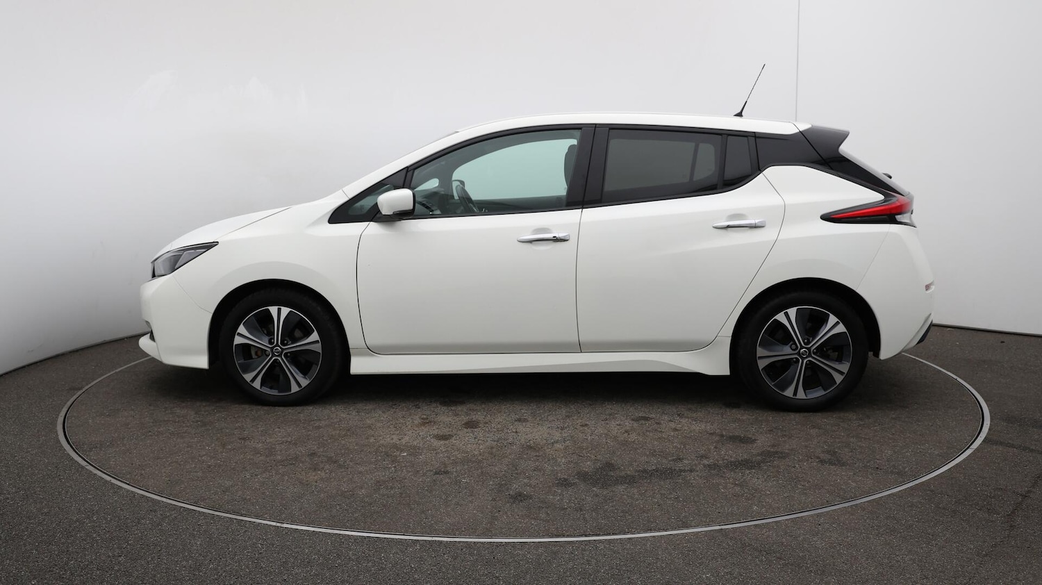 Used Nissan Leaf 2020 for sale - 76071612: Photo 64