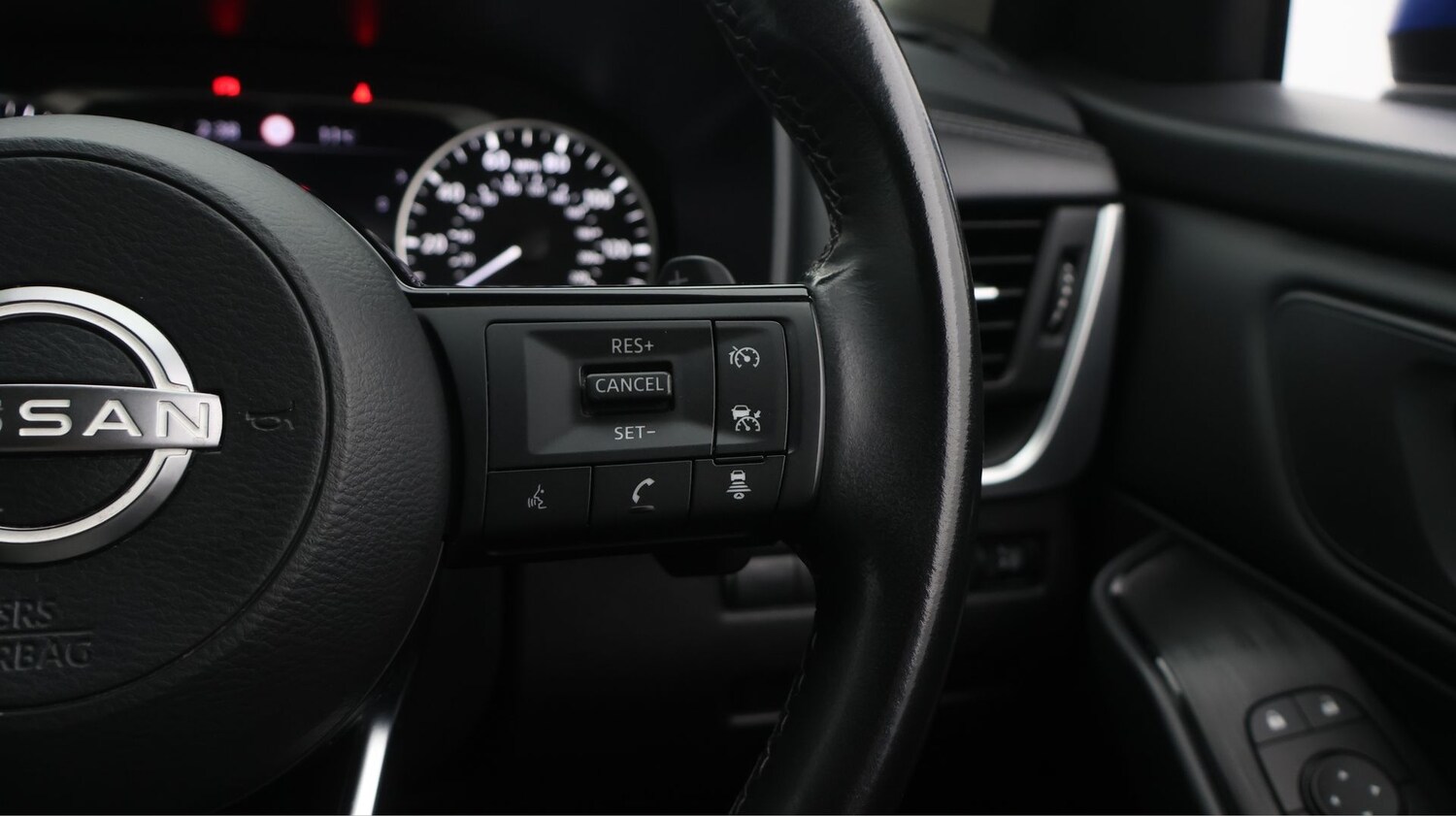 Used Nissan Qashqai for sale - 77675872: Photo 22