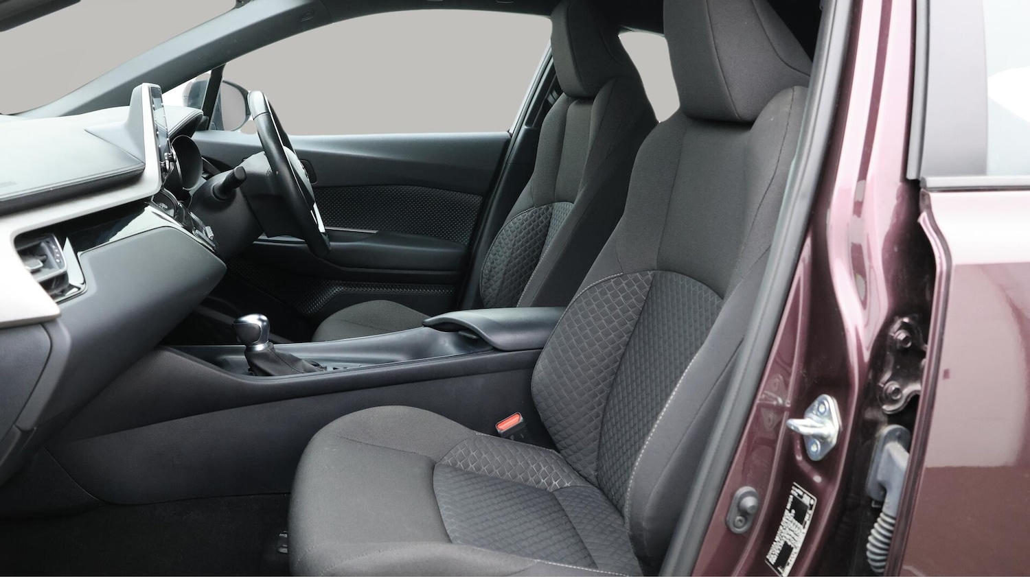 Used Toyota C-HR 2022 for sale - 76527783: Photo 15