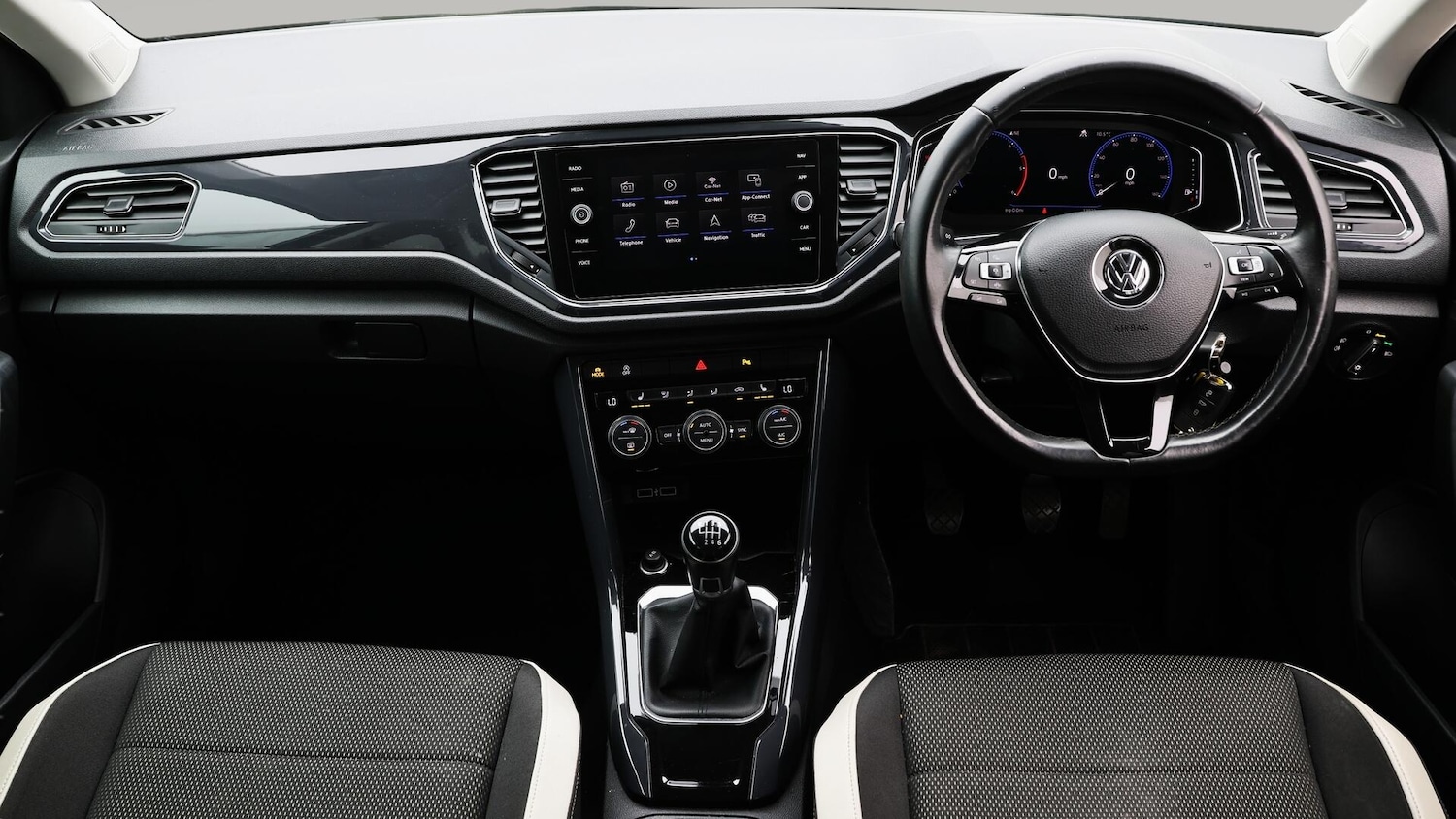 Used Volkswagen T-Roc 2019 for sale - 76700911: Photo 14