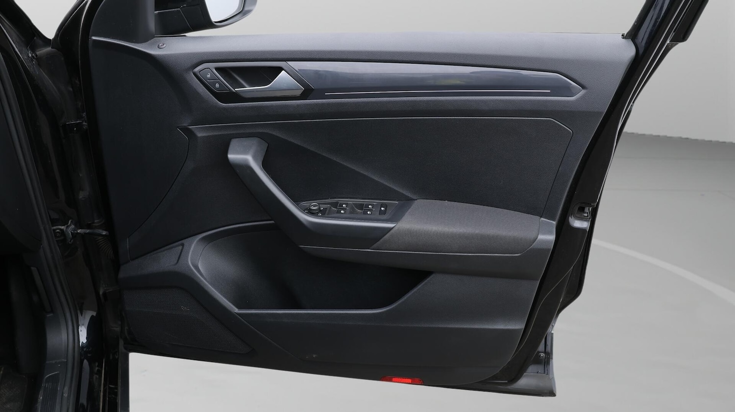 Used Volkswagen T-Roc 2019 for sale - 76700911: Photo 16