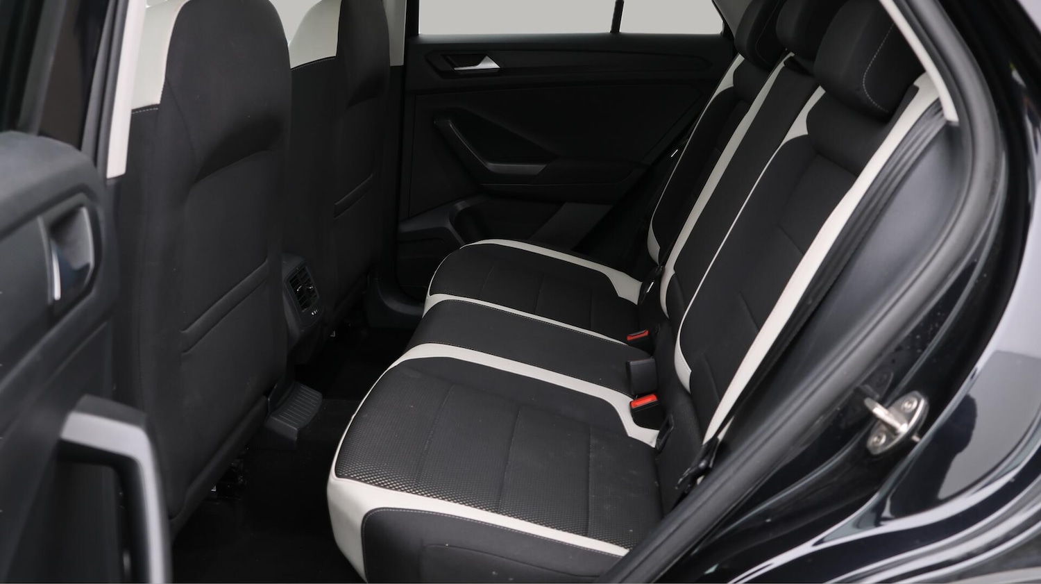 Used Volkswagen T-Roc 2019 for sale - 76700911: Photo 17