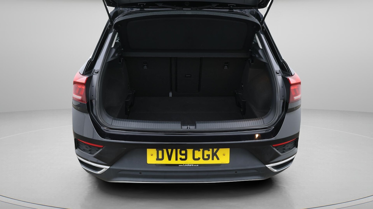 Used Volkswagen T-Roc 2019 for sale - 76700911: Photo 18