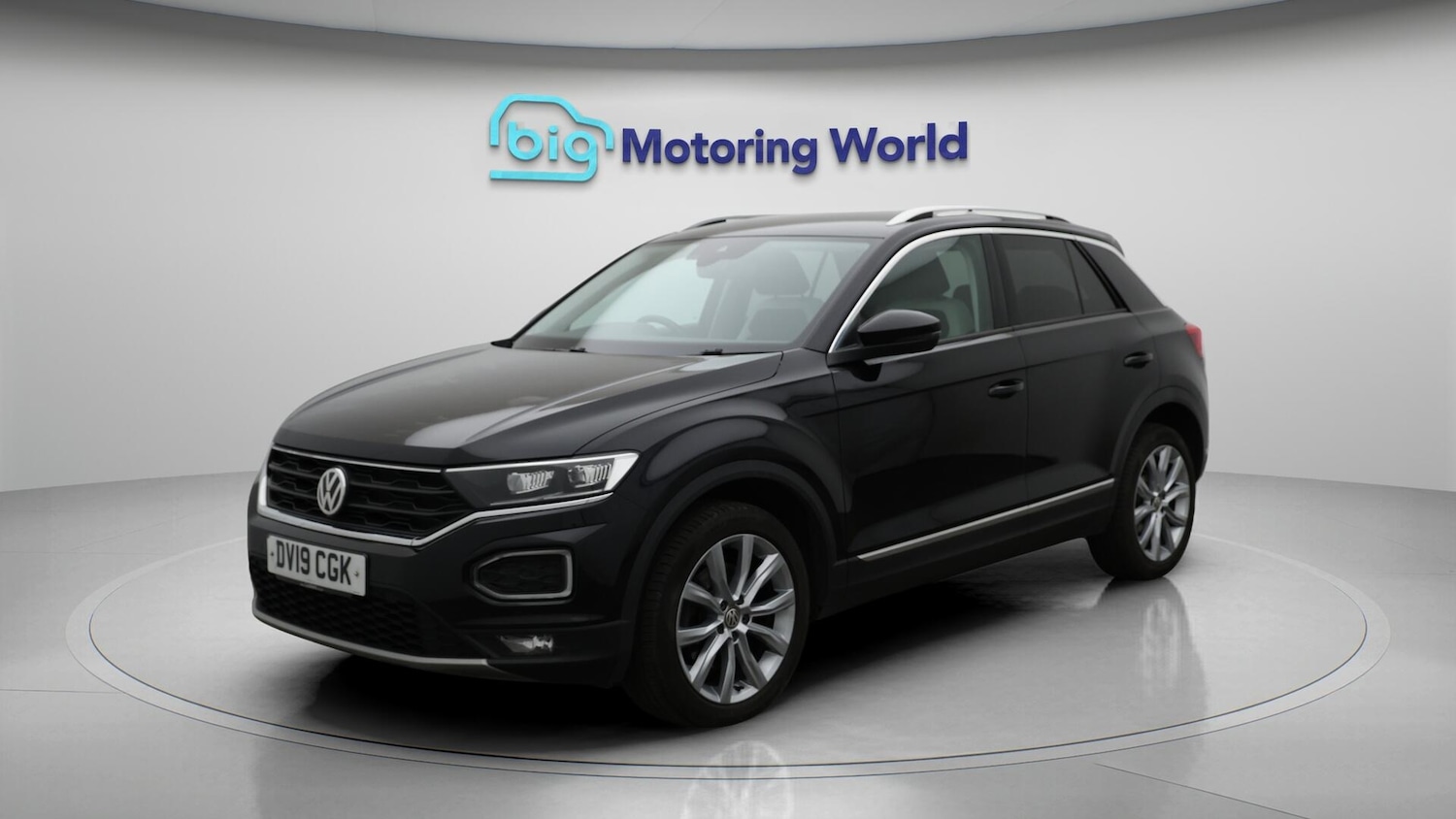Used Volkswagen T-Roc 2019 for sale - 76700911: Photo 4
