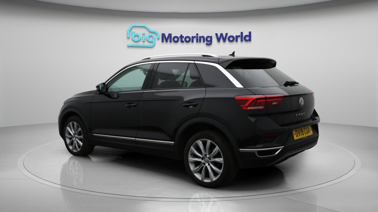 Used Volkswagen T-Roc 2019 for sale - 76700911: Photo 6
