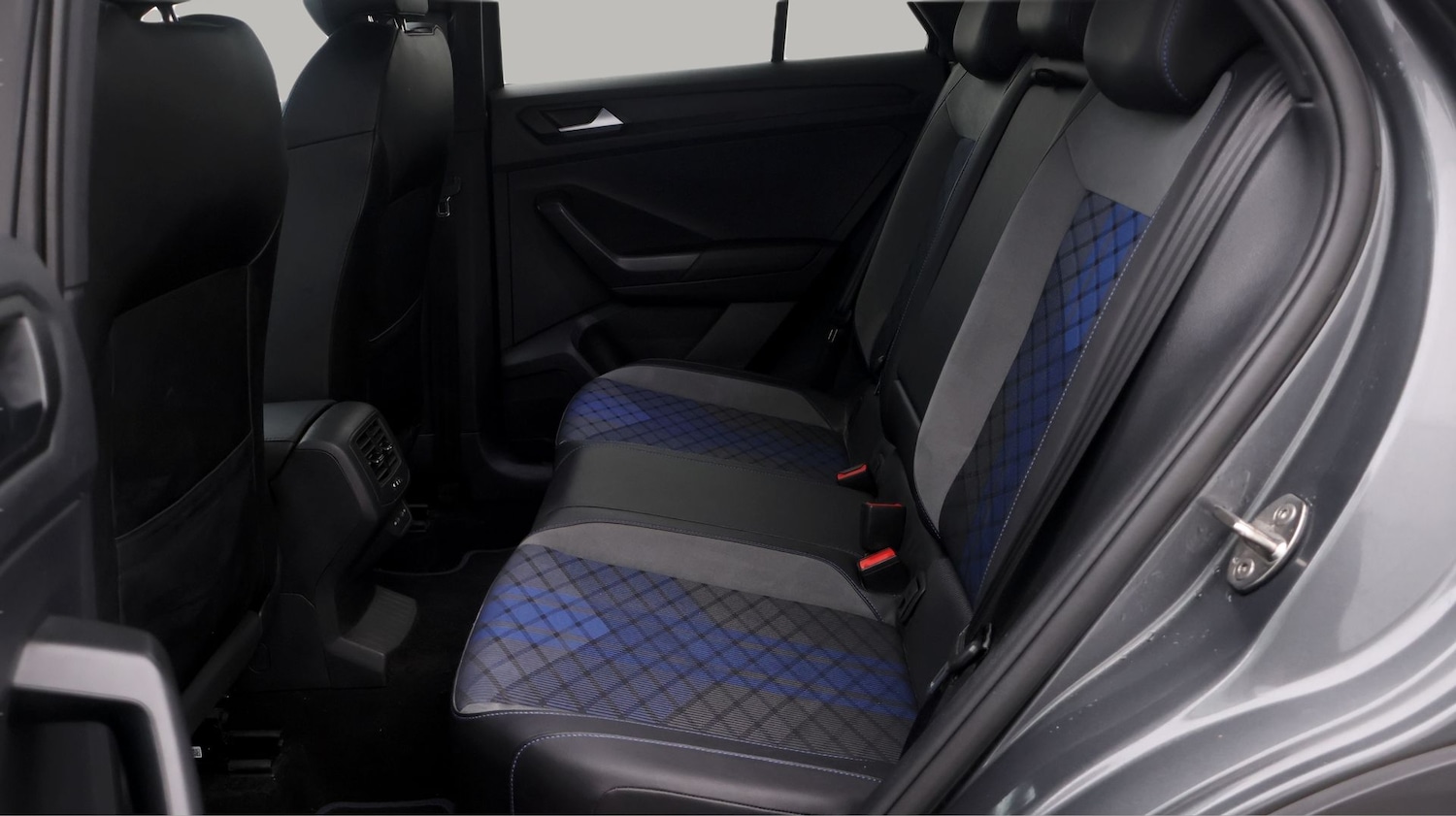 Used Volkswagen T-Roc for sale - 77186468: Photo 16