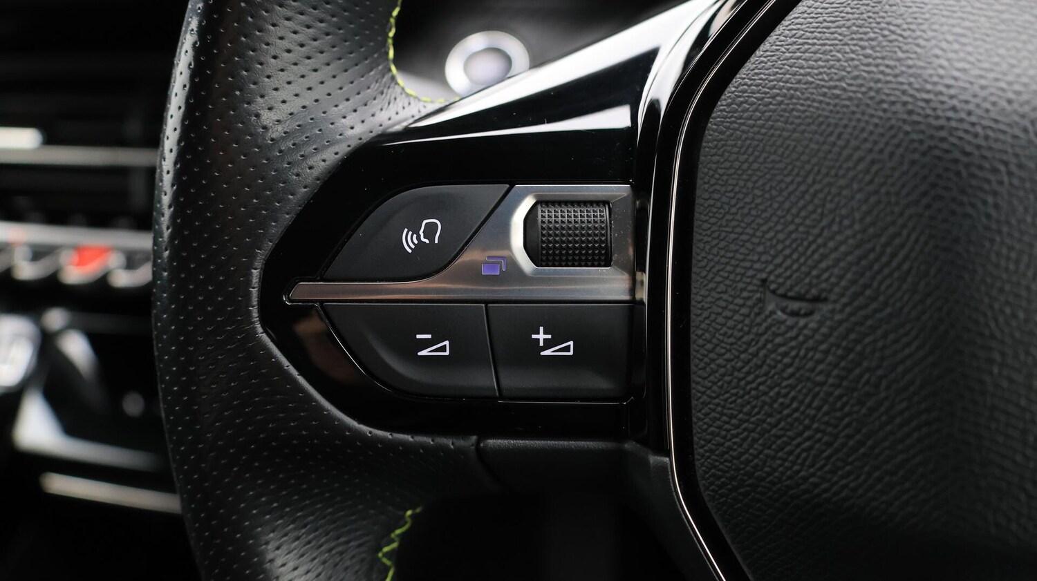 Used Peugeot E-208 2022 for sale - 76336052: Photo 26