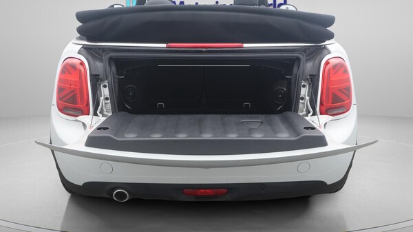 Used MINI Convertible 2018 for sale - 76295989: Photo 18