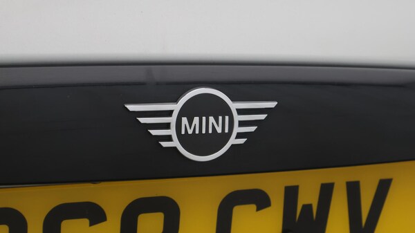 Used MINI Convertible 2018 for sale - 76295989: Photo 23