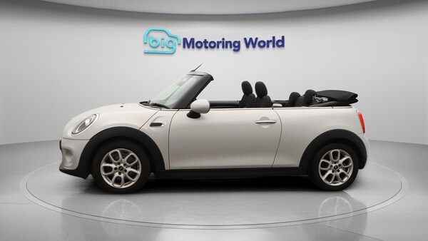 Used MINI Convertible 2018 for sale - 76295989: Photo 5