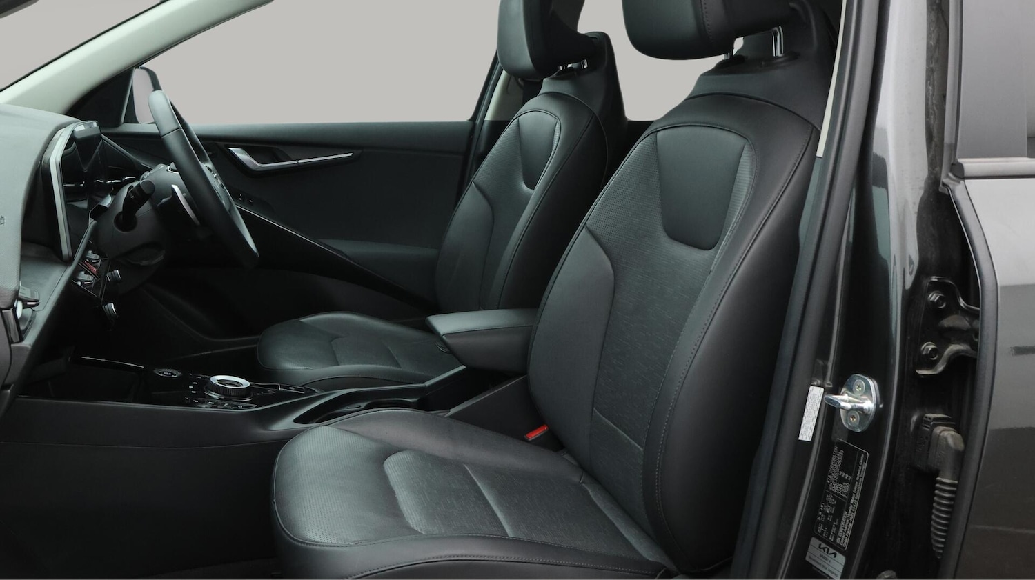 Used Kia Niro 2023 for sale - 76152119: Photo 15
