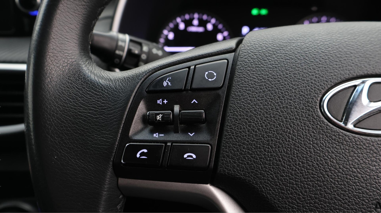 Used Hyundai TUCSON 2018 for sale - 76645709: Photo 24