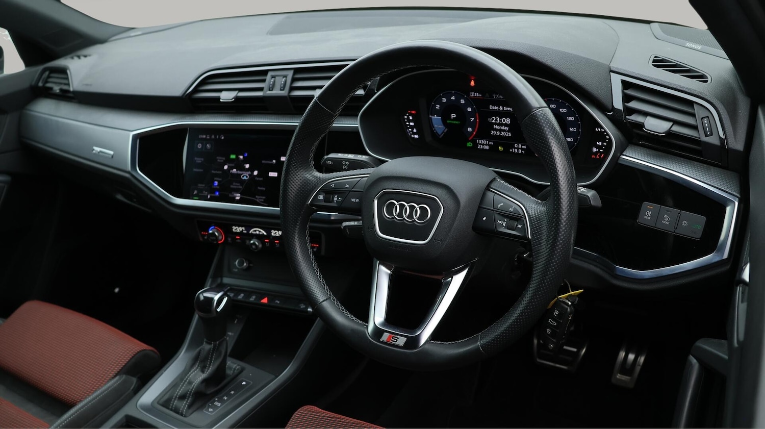 Used Audi Q3 2022 for sale - 76123023: Photo 10