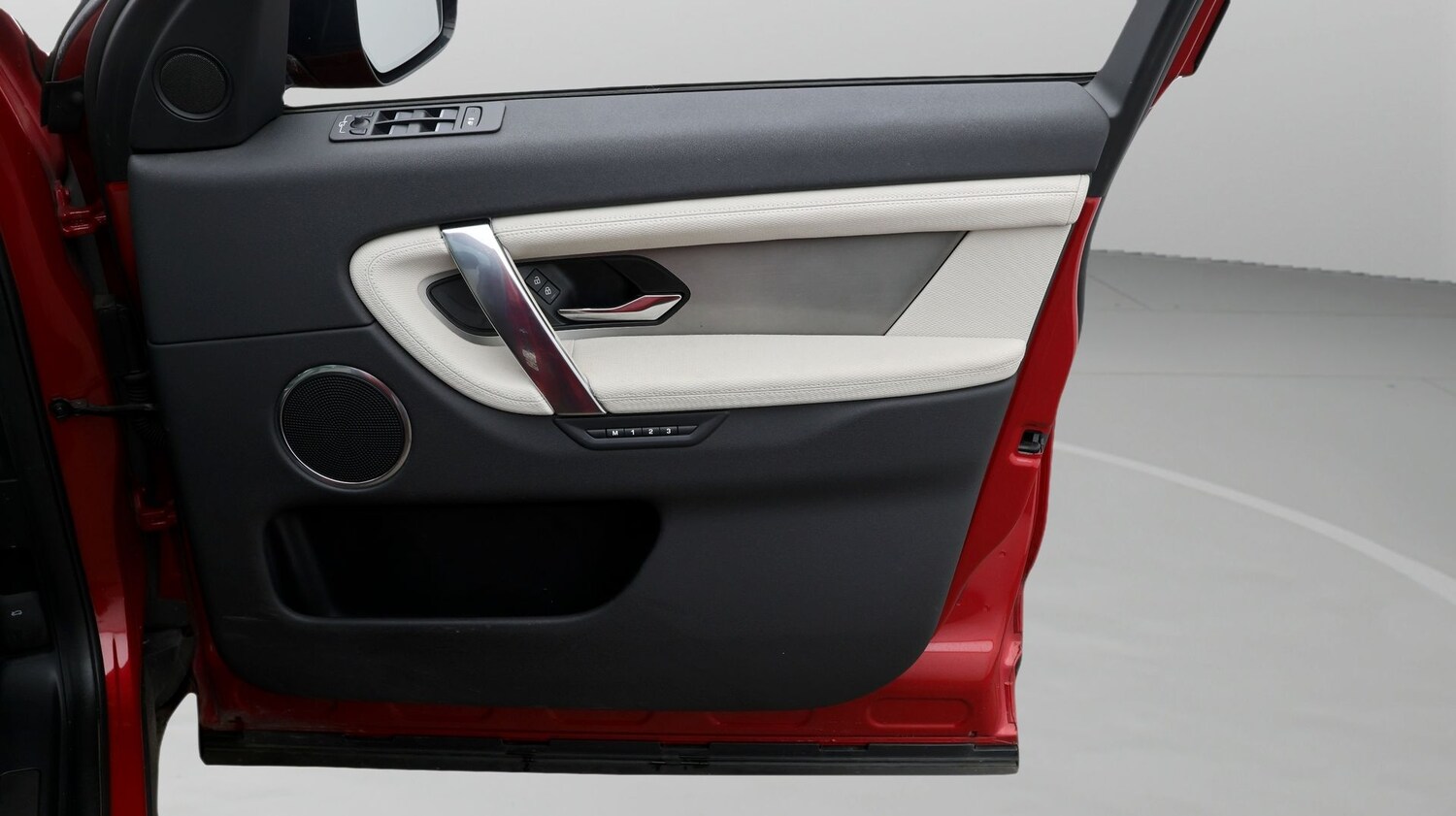 Used Land Rover Discovery Sport 2022 for sale - 77605103: Photo 15