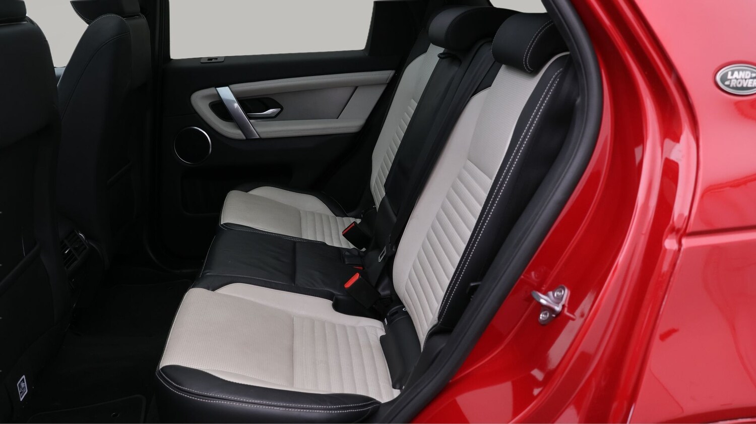 Used Land Rover Discovery Sport 2022 for sale - 77605103: Photo 16