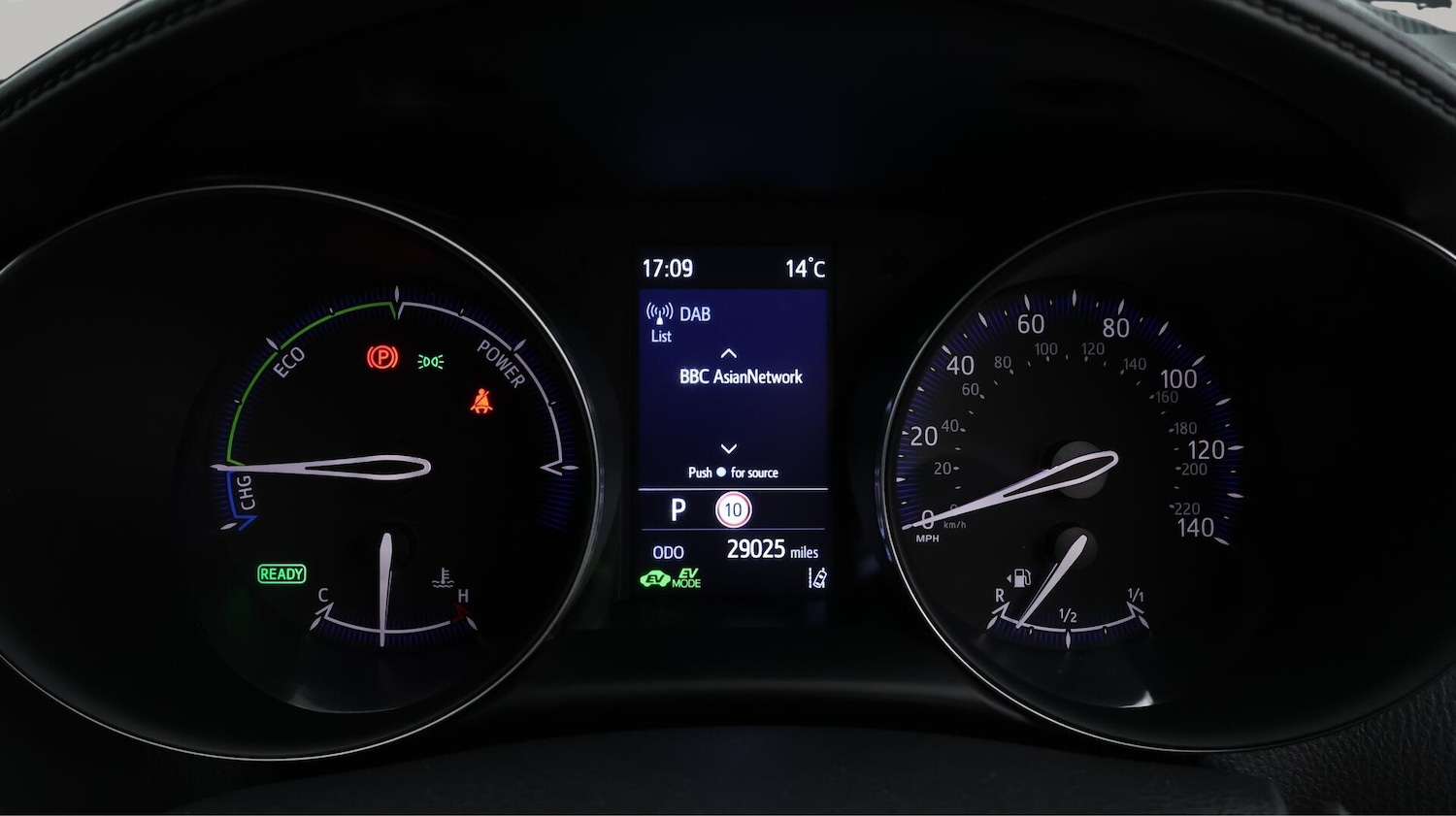 Used Toyota C-HR 2022 for sale - 76370176: Photo 11