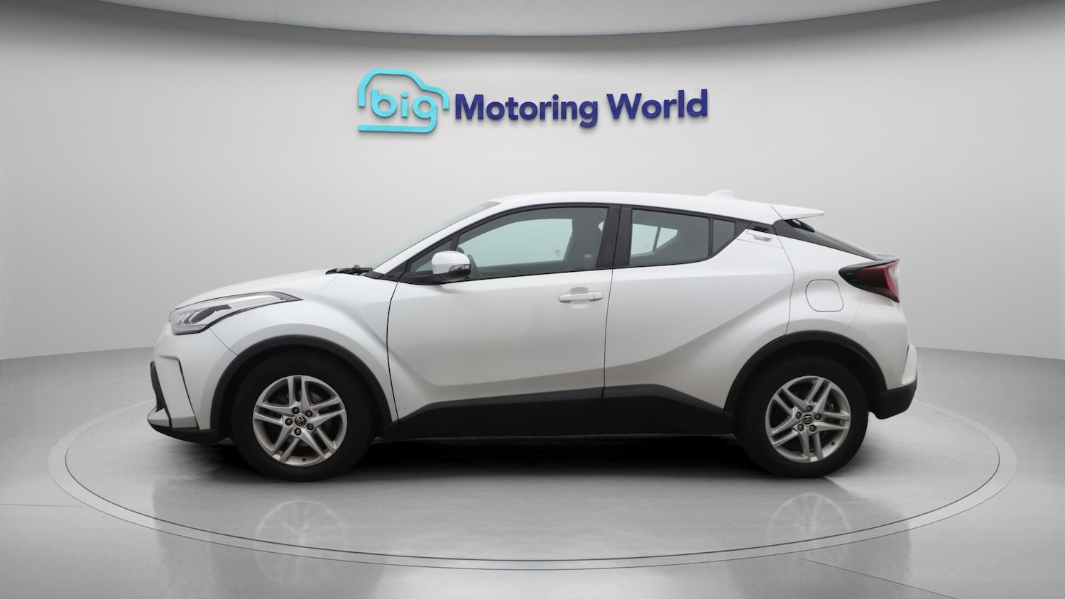 Used Toyota C-HR 2022 for sale - 76370176: Photo 5
