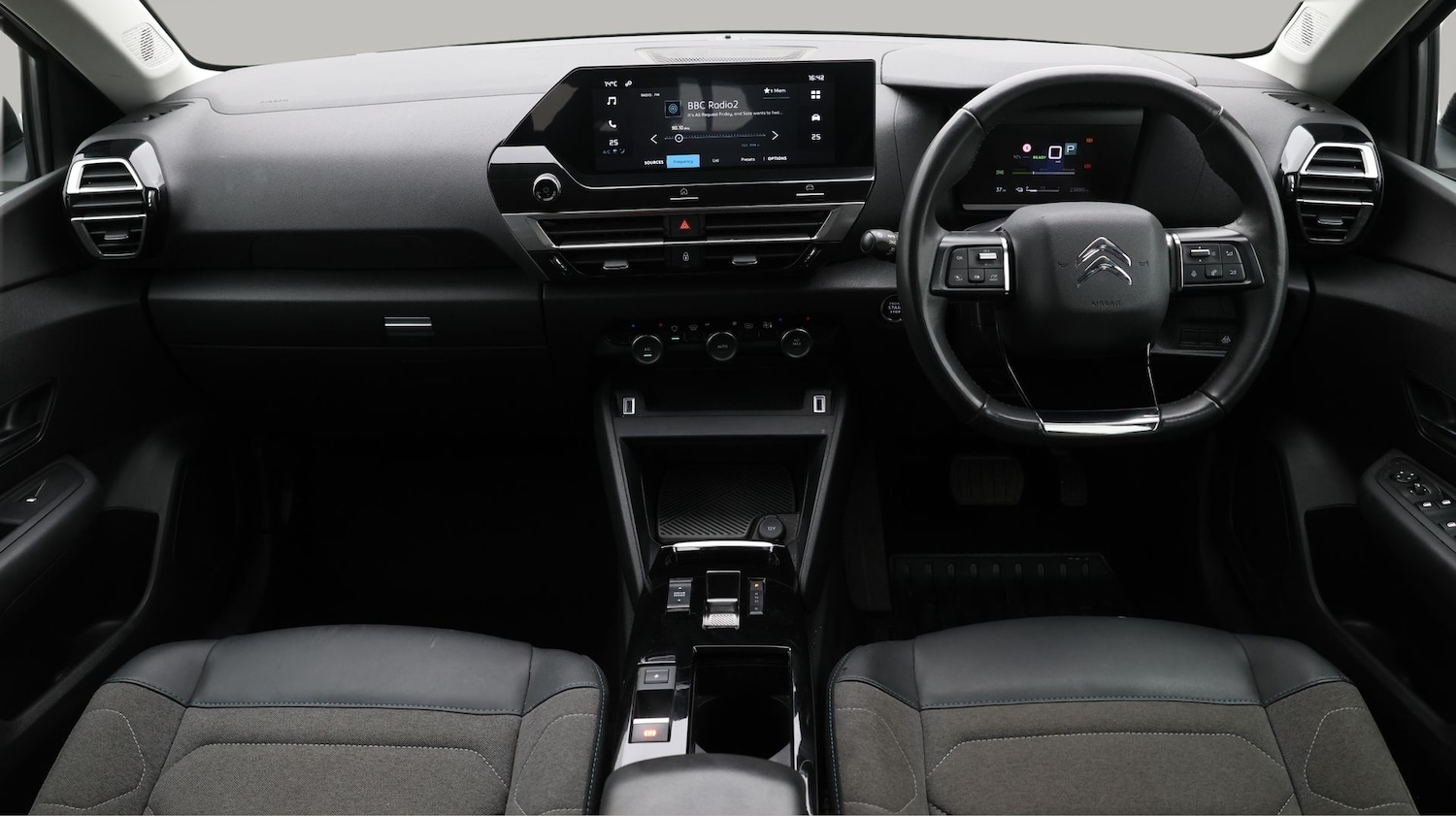Used Citroen e-C4 2023 for sale - 77247723: Photo 13