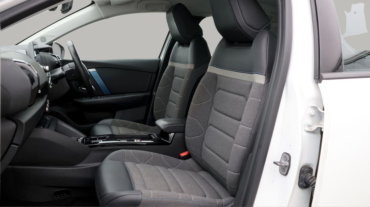 Used Citroen e-C4 2023 for sale - 77247723: Photo 14