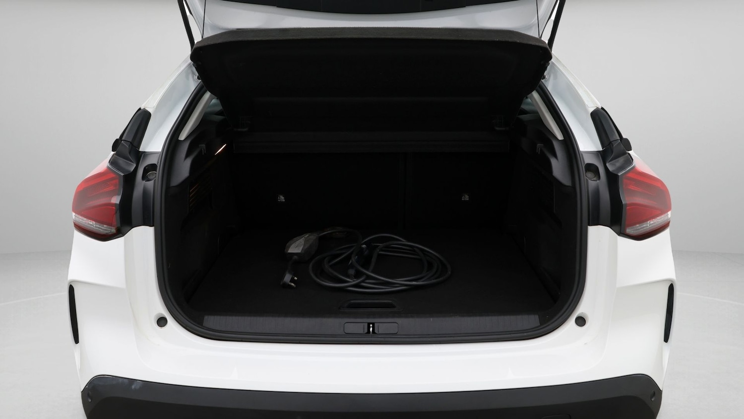 Used Citroen e-C4 2023 for sale - 77247723: Photo 17