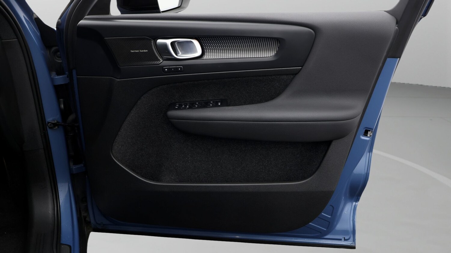 Used Volvo XC40 for sale - 77207298: Photo 15