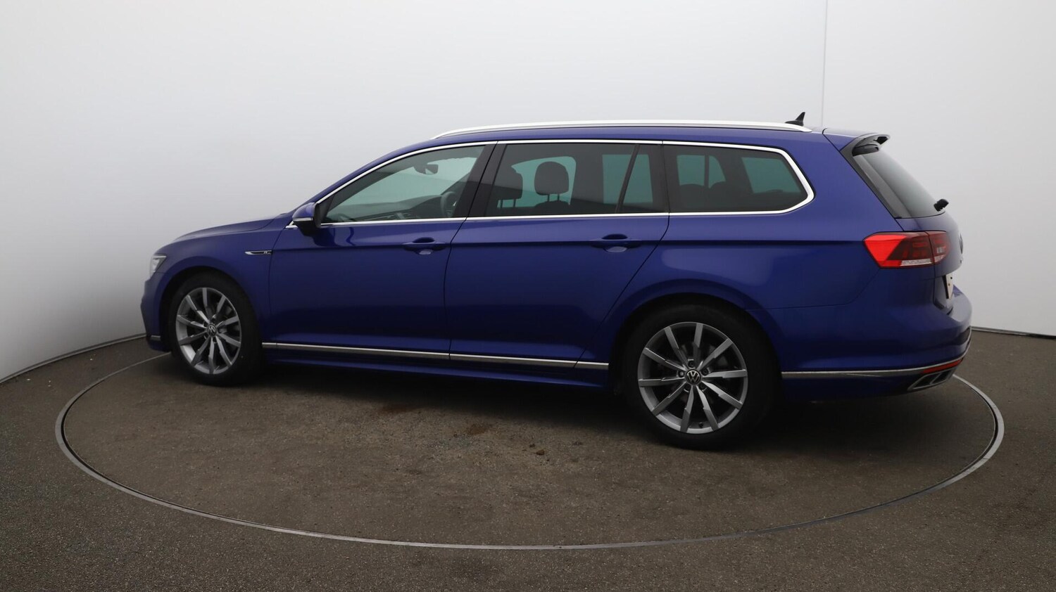 Used Volkswagen Passat 2023 for sale - 76137148: Photo 34
