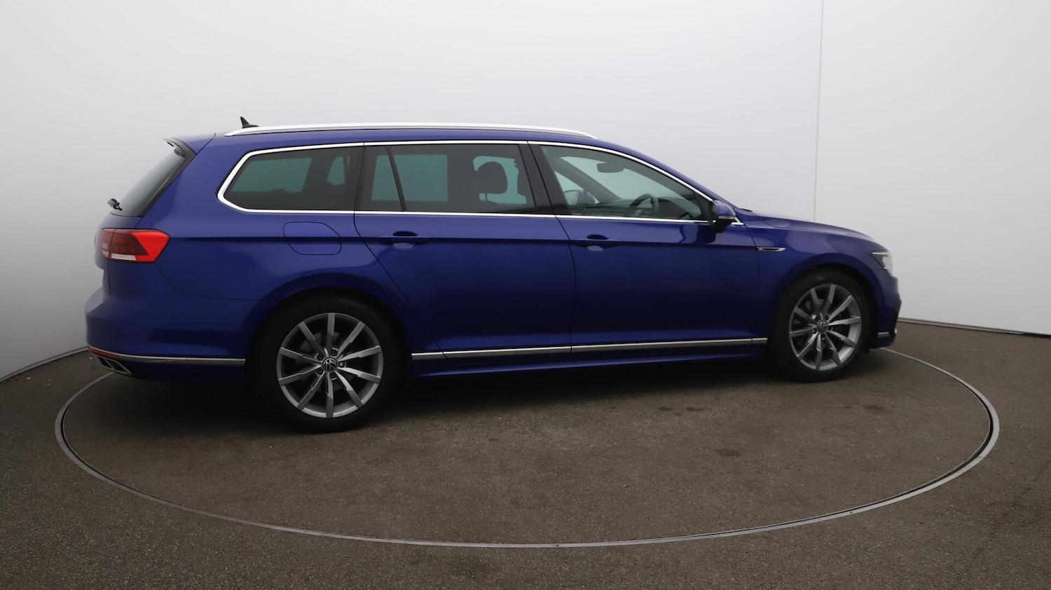 Used Volkswagen Passat 2023 for sale - 76137148: Photo 42