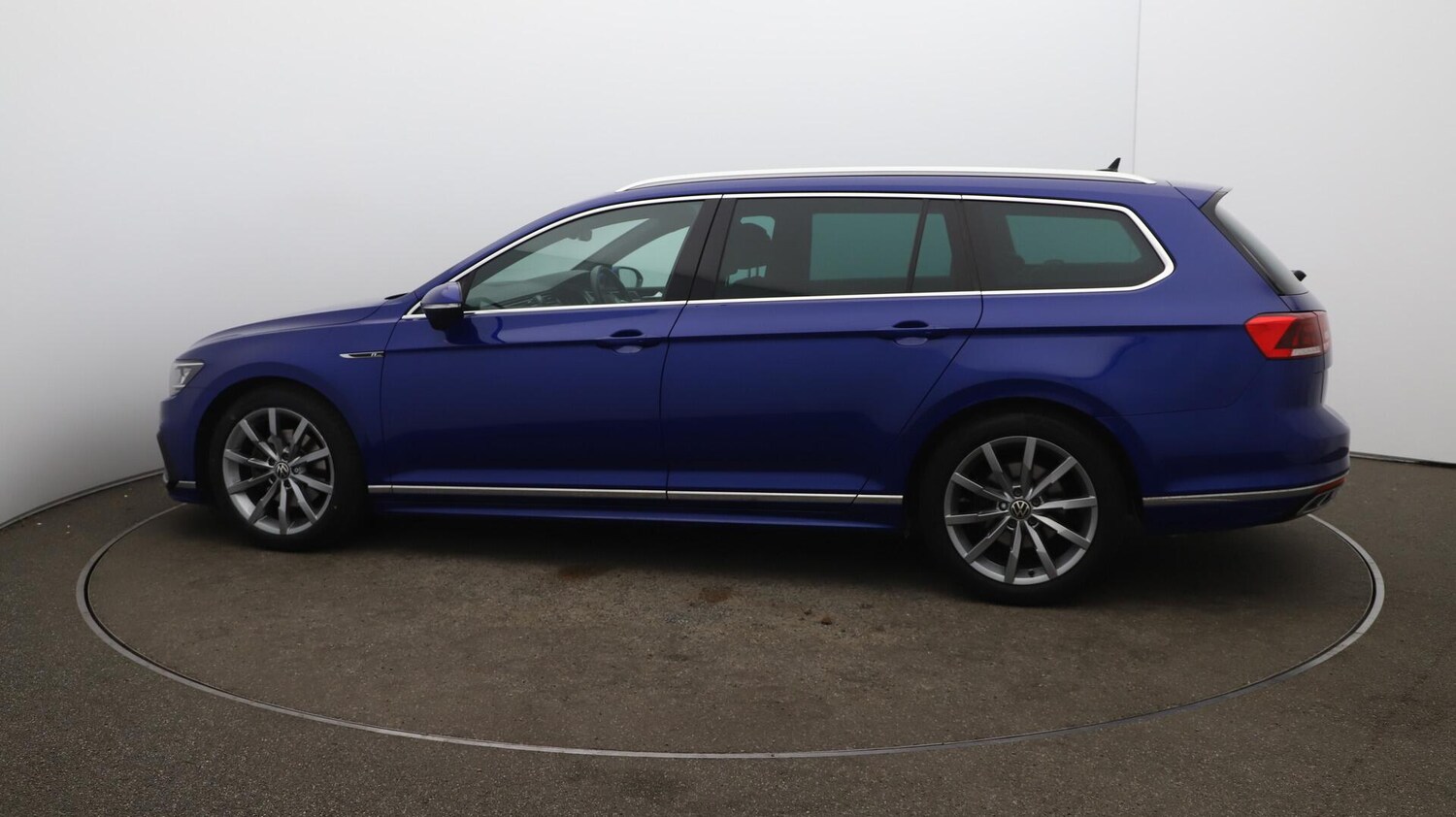 Used Volkswagen Passat 2023 for sale - 76137148: Photo 57
