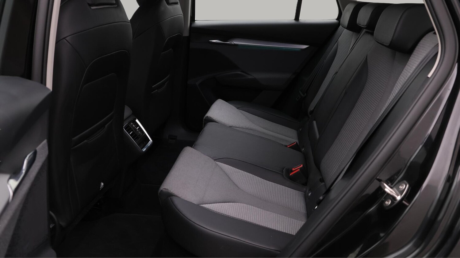 Used Skoda Enyaq 2022 for sale - 76700910: Photo 17