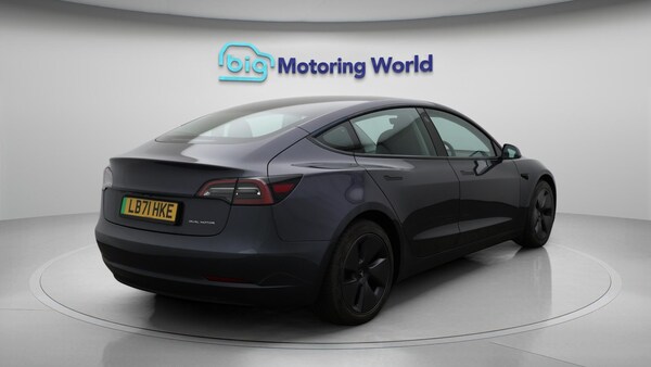 Used Tesla Model 3 2021 for sale - 76337572: Photo 8