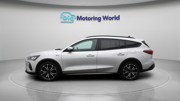 Used Ford Focus 2023 for sale - 76151629: Photo 5