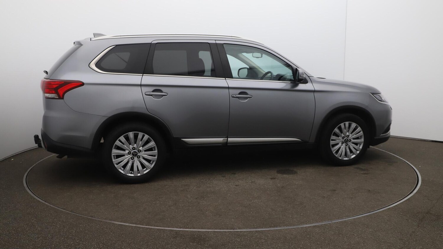Used Mitsubishi Outlander 2020 for sale - 76370111: Photo 53