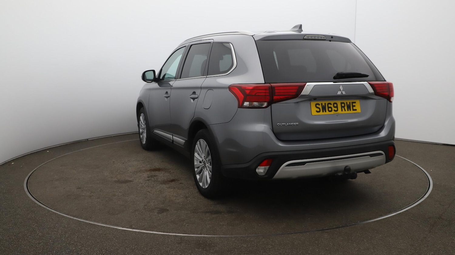Used Mitsubishi Outlander 2020 for sale - 76370111: Photo 63
