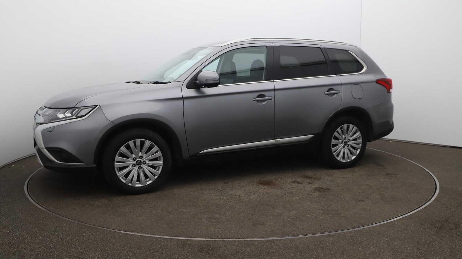 Used Mitsubishi Outlander 2020 for sale - 76370111: Photo 69