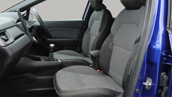 Used Renault Captur 2025 for sale - 75431614: Photo 15