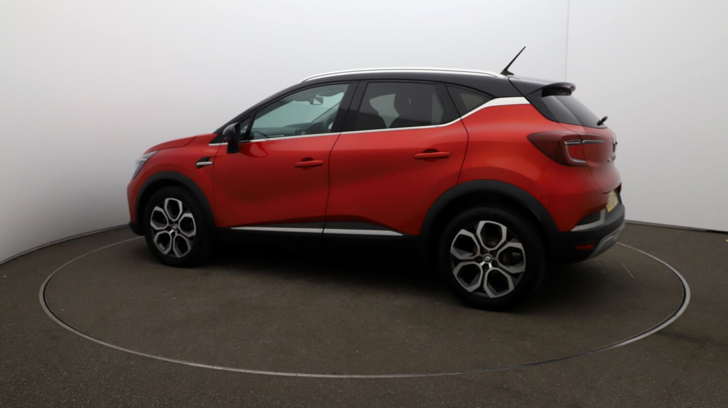 Used Renault Captur for sale - 76810107: Photo 38