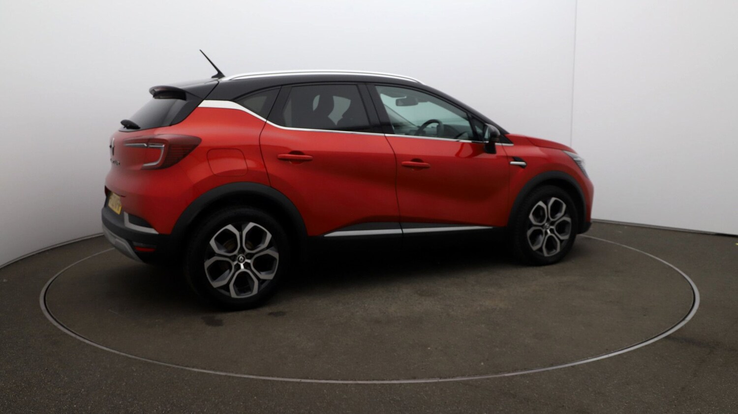 Used Renault Captur for sale - 76810107: Photo 43