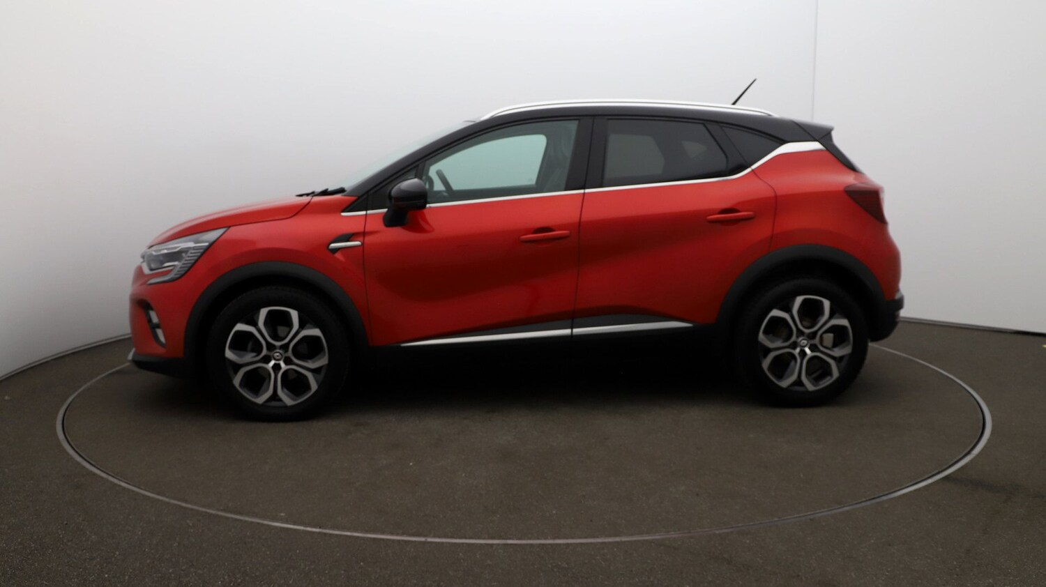 Used Renault Captur for sale - 76810107: Photo 56