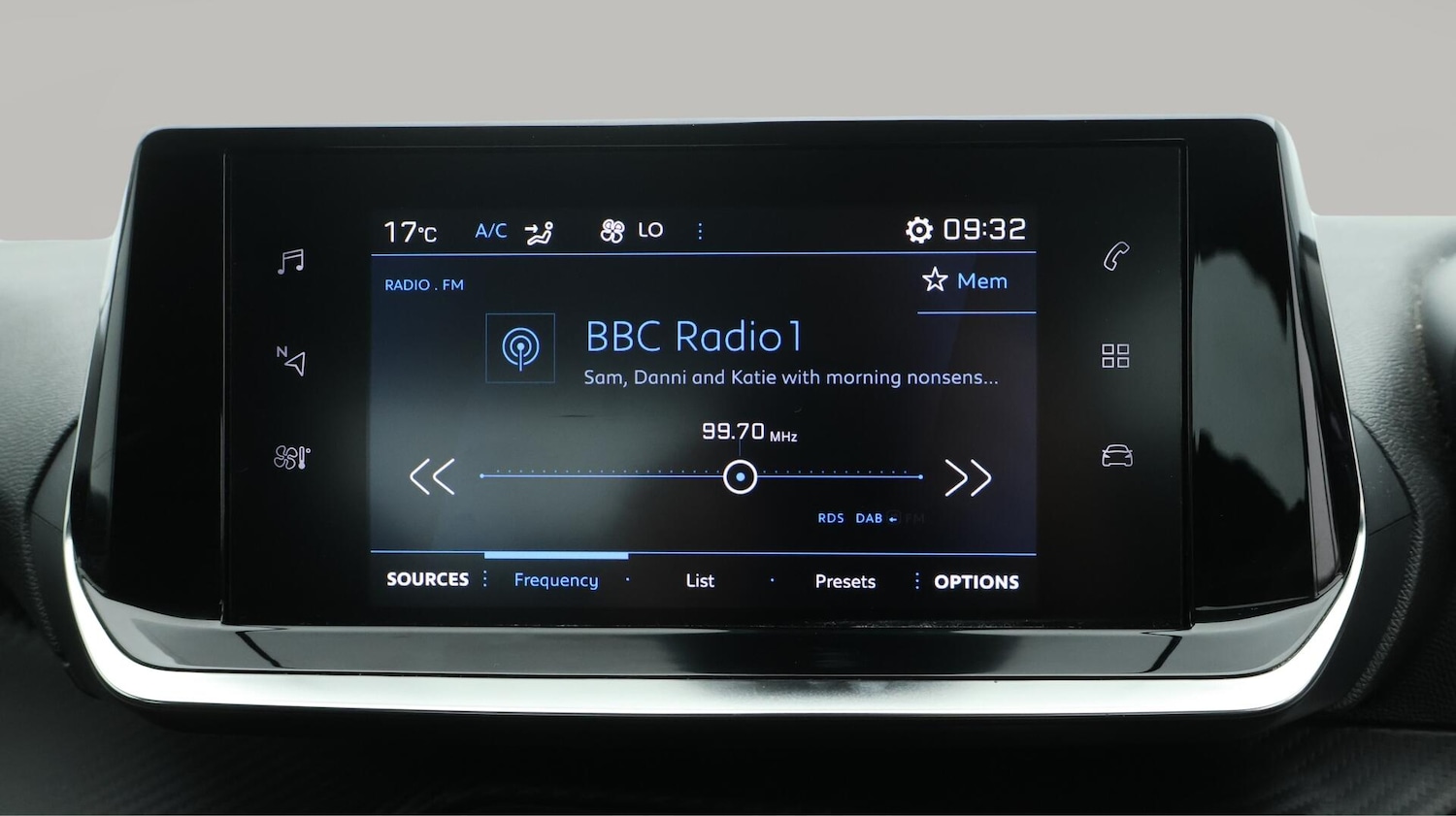 Used Peugeot 2008 2022 for sale - 76360782: Photo 12