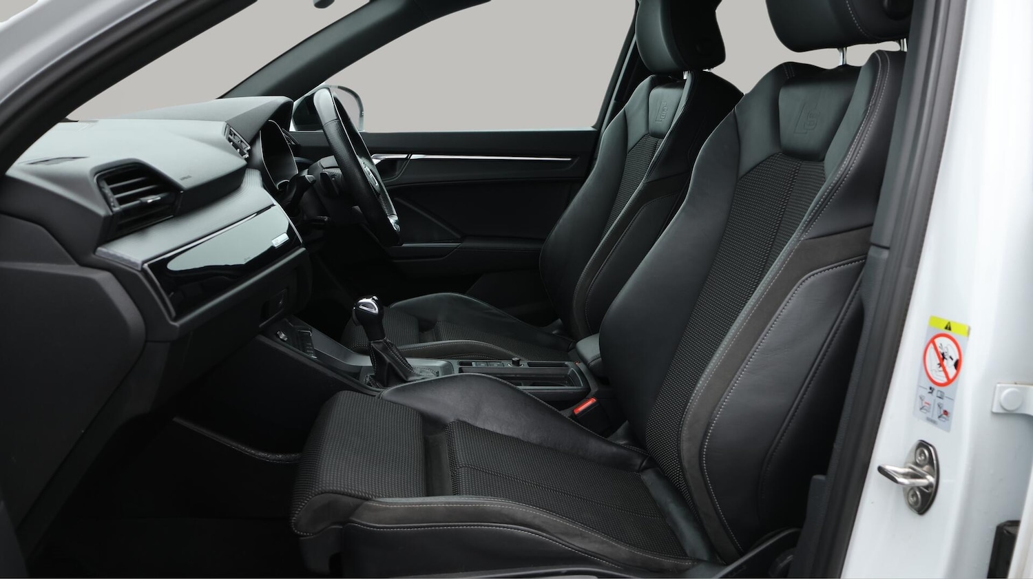 Used Audi Q3 2021 for sale - 76158938: Photo 15