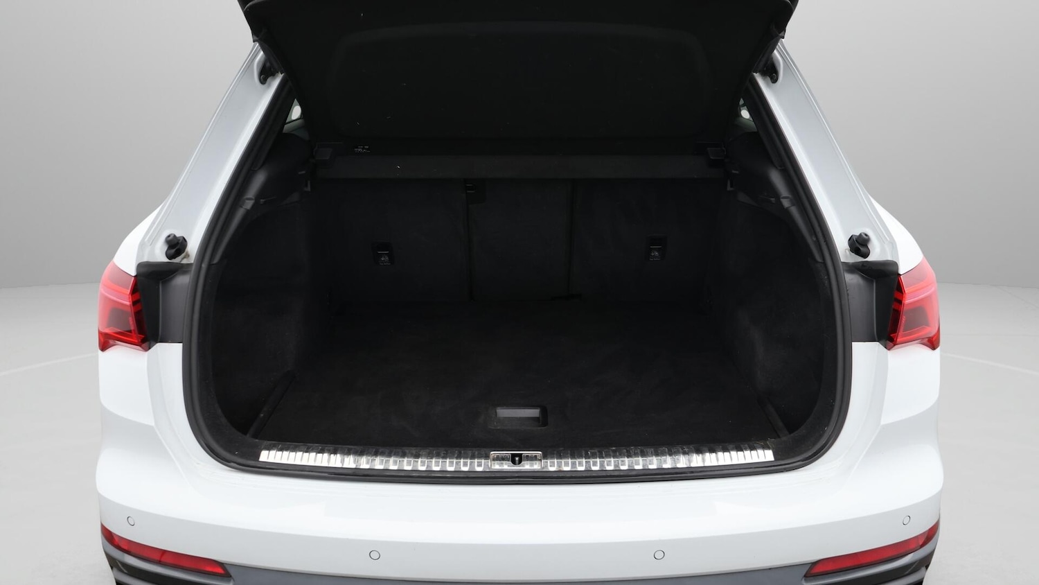 Used Audi Q3 2021 for sale - 76158938: Photo 18