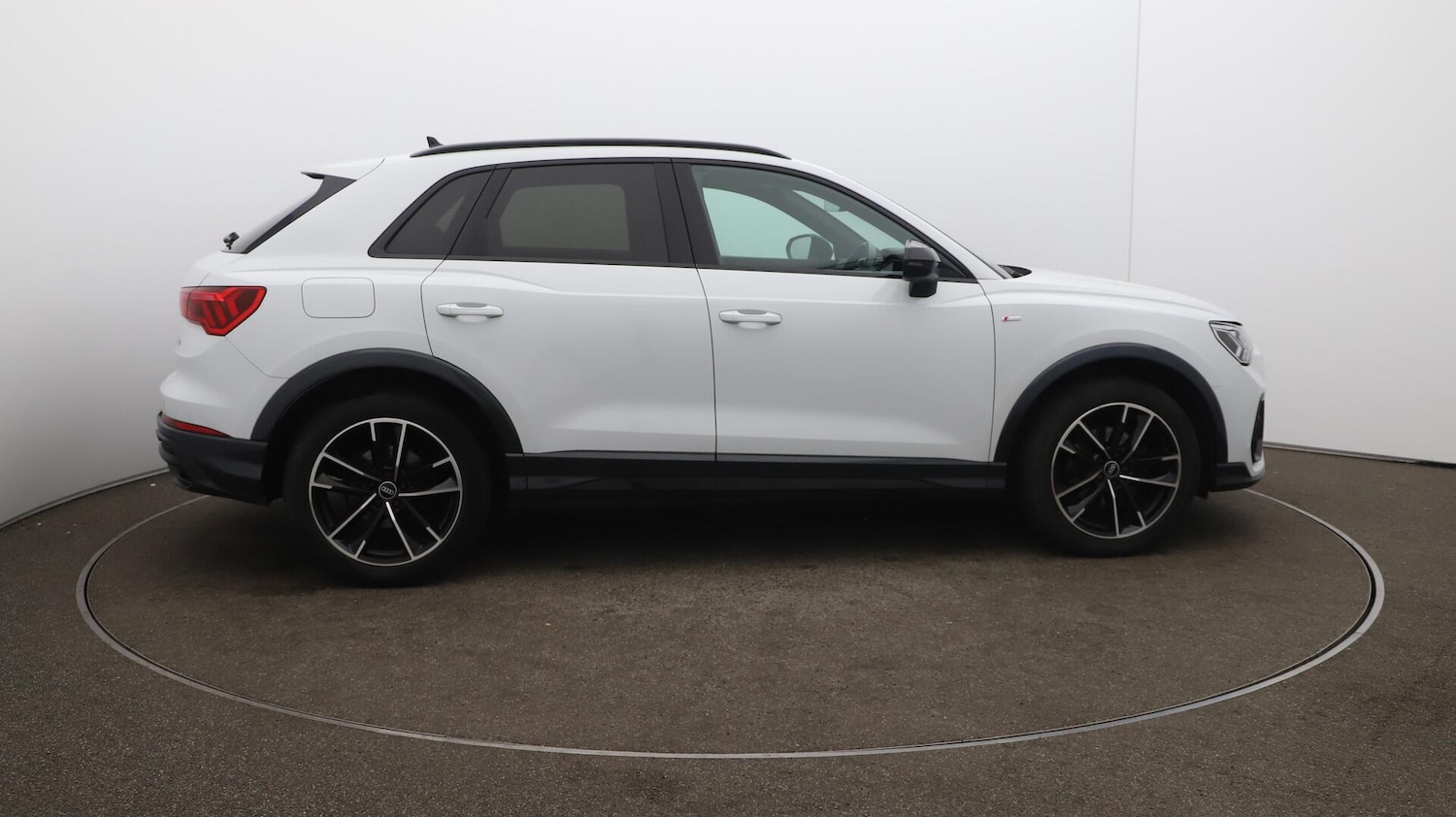 Used Audi Q3 2021 for sale - 76158938: Photo 51