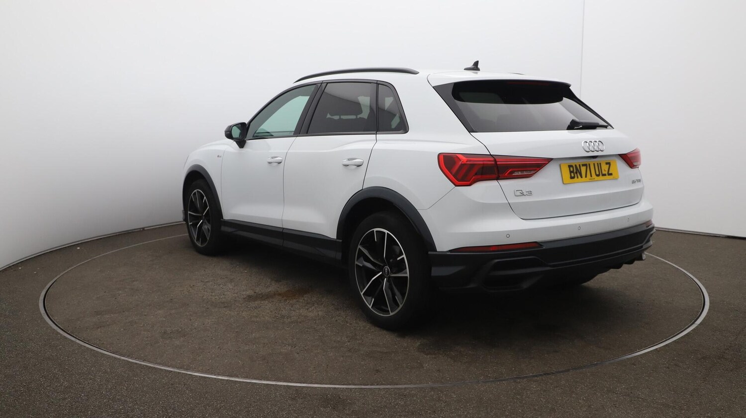Used Audi Q3 2021 for sale - 76158938: Photo 63